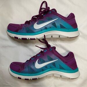 Nike Women’s Flex Supreme TR Shoes